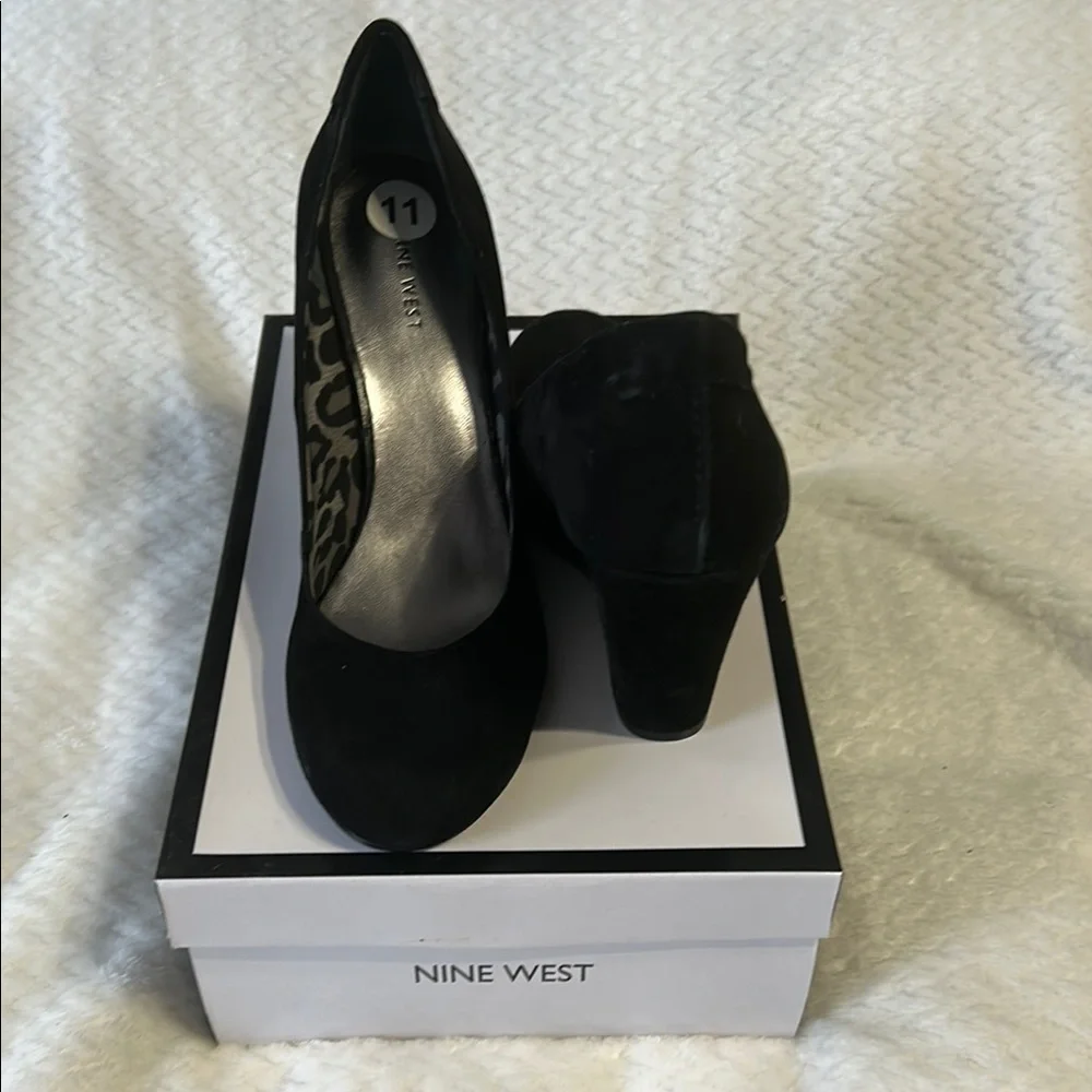 Nine West Black Wedge Shoes Elegant Design - Picture 8 of 8
